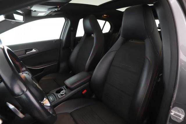 Mercedes Benz Gla image 5
