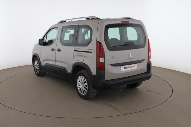 Peugeot Rifter image 9