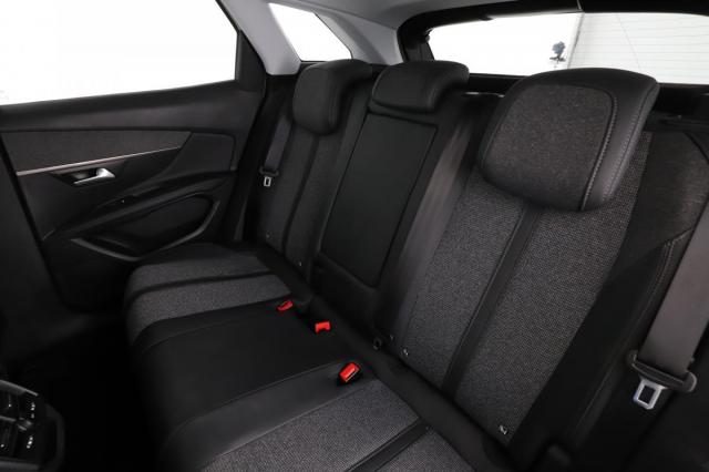 Peugeot 3008 image 9