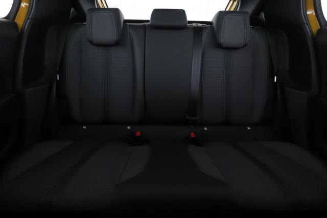 Peugeot 208 image 2