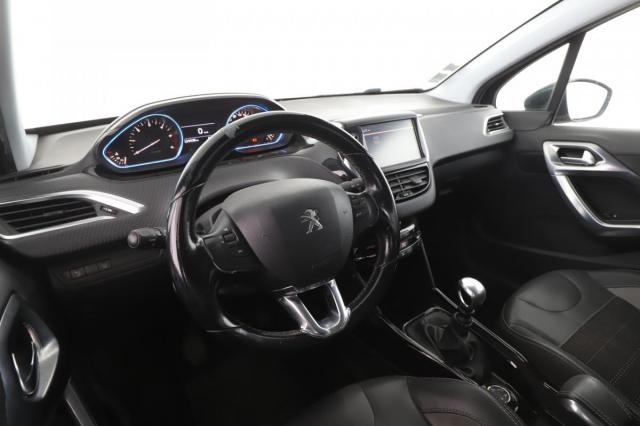 Peugeot 2008 image 7