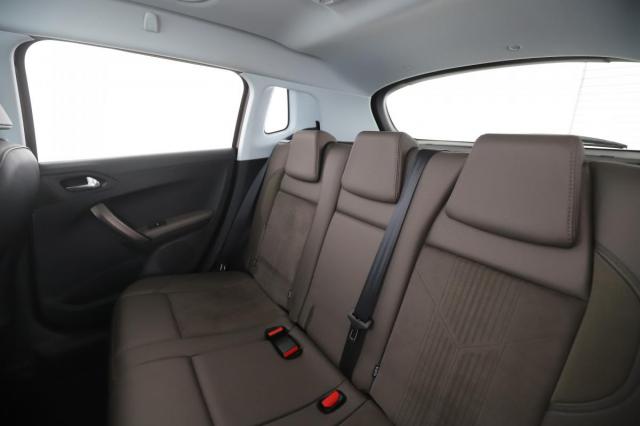 Peugeot 2008 image 4