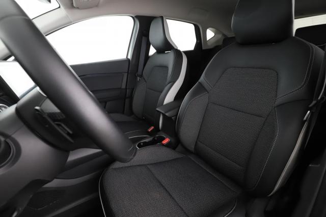 Renault Captur image 8