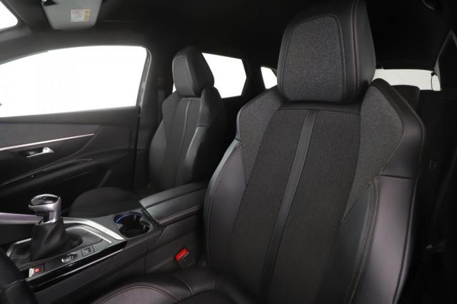 Peugeot 3008 image 9