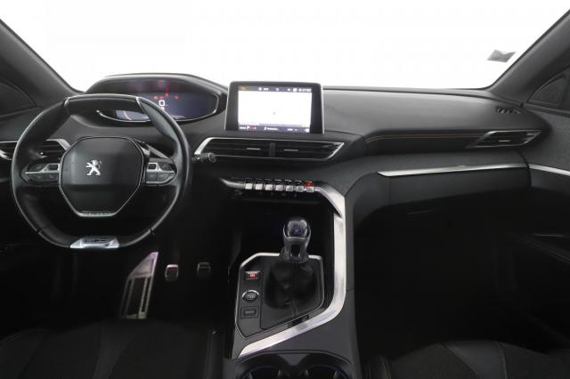 Peugeot 3008 image 3