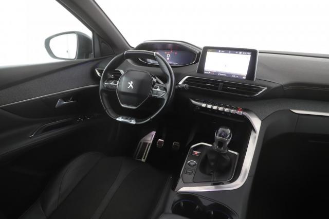 Peugeot 3008 image 8