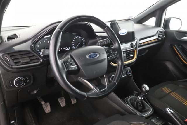 Ford Fiesta image 2