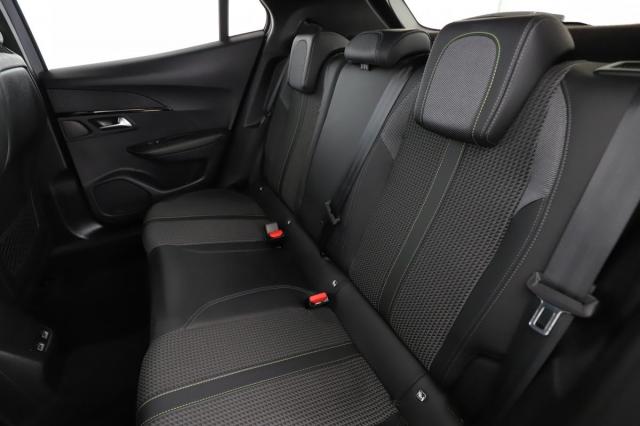 Peugeot 2008 image 8