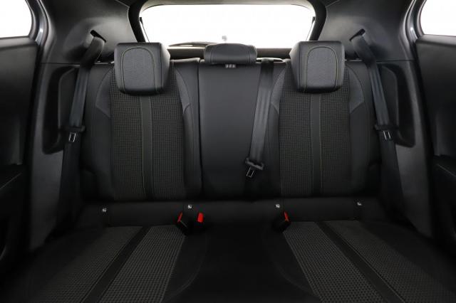 Peugeot 2008 image 3