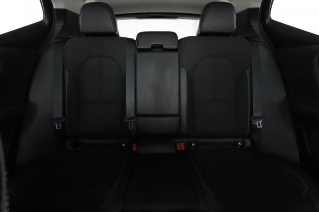 Volvo Xc40 image 1