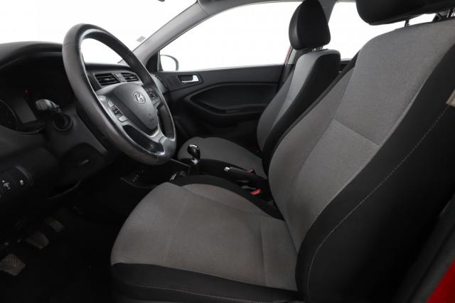 Hyundai I20 image 9
