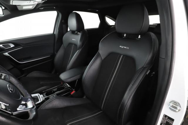 Kia Proceed image 1