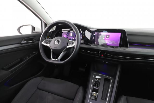 Volkswagen Golf image 8