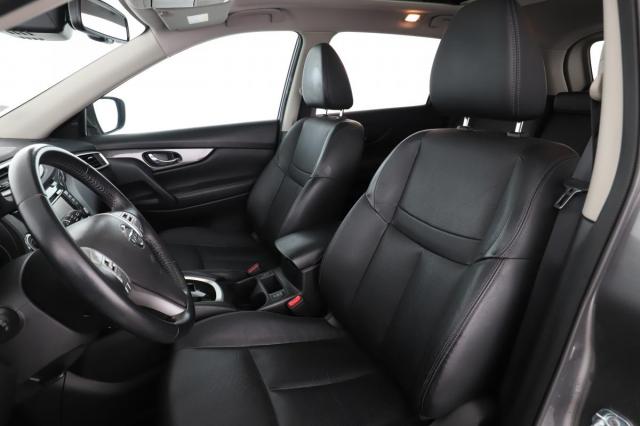 Nissan X-Trail image 5