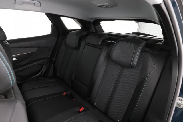 Peugeot 3008 image 8
