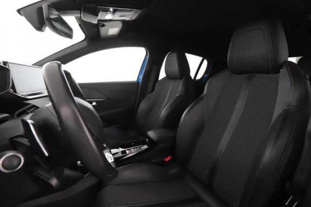 Peugeot 208 image 2