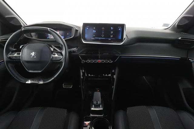 Peugeot 208 image 8