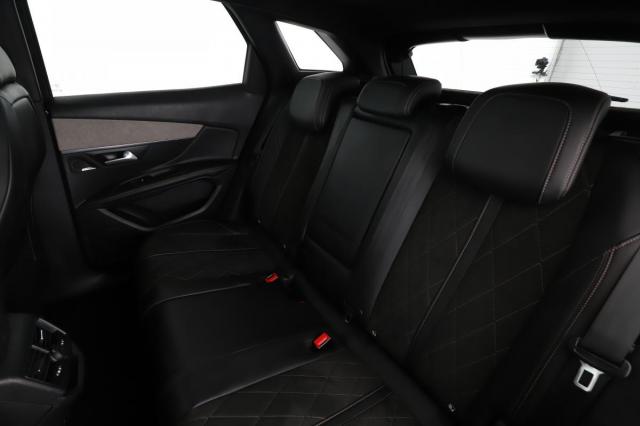Peugeot 3008 image 2