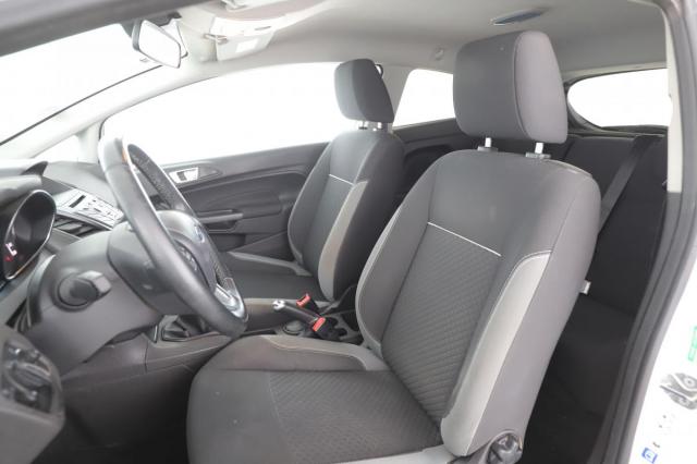 Ford Fiesta image 3