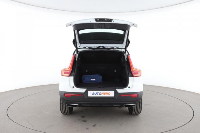 Volvo Xc40 image 6