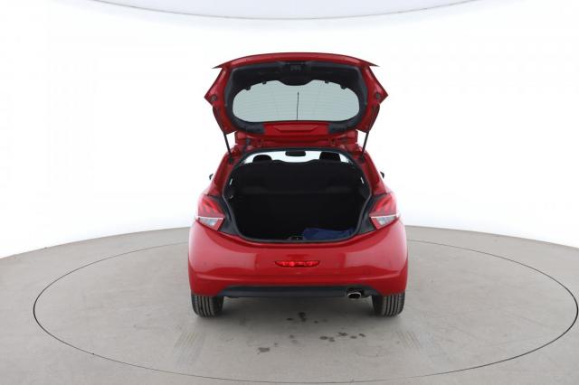 Peugeot 208 image 5