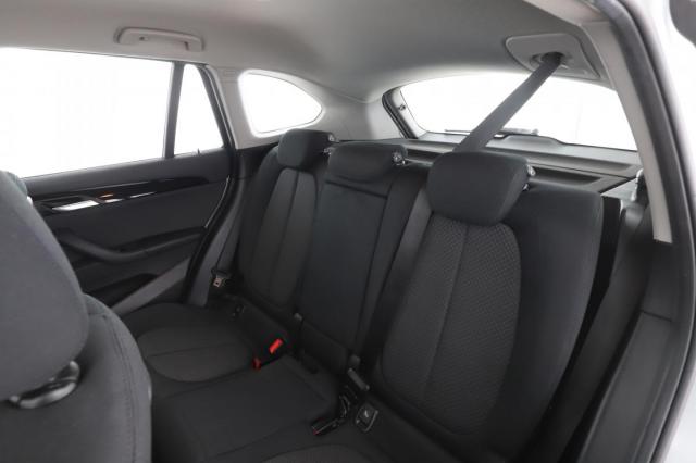 Bmw X1 image 2