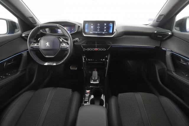 Peugeot 2008 image 9