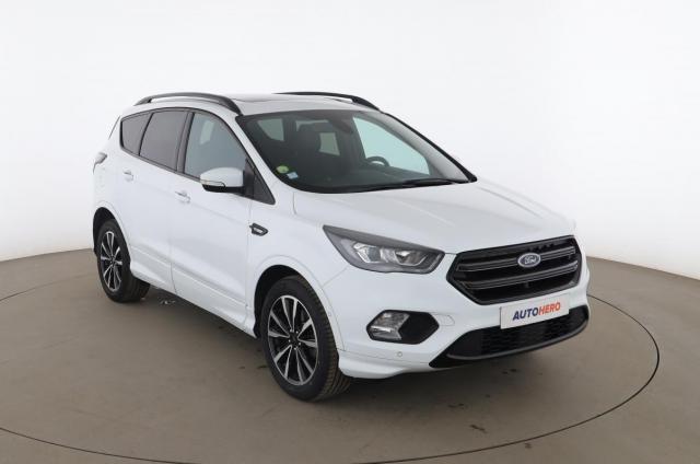 Ford Kuga image 6