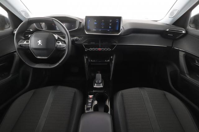 Peugeot 2008 image 6