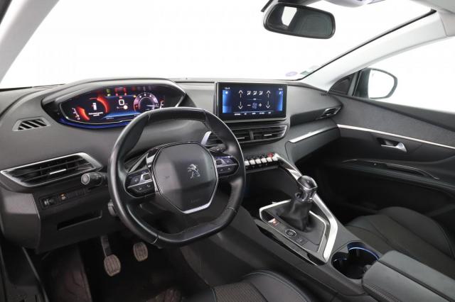 Peugeot 5008 image 2