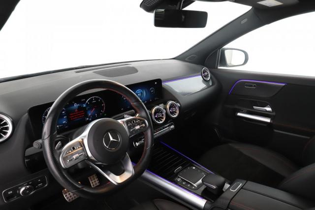 Mercedes Benz Gla image 8