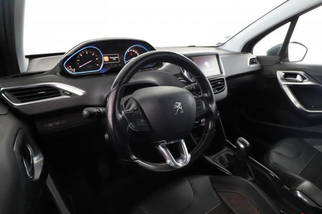 Peugeot 2008 image 5
