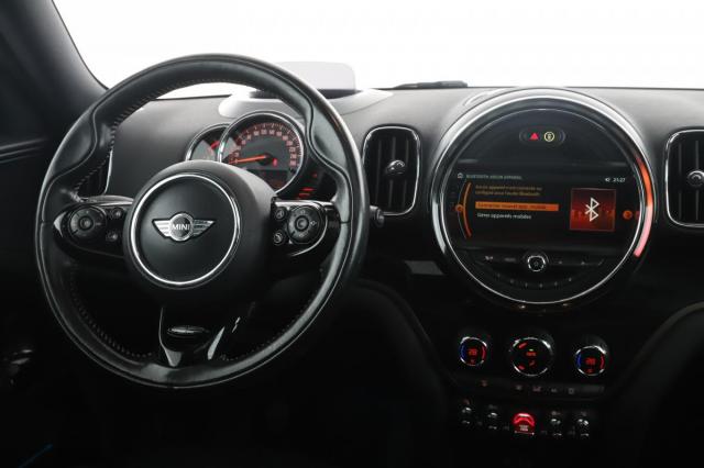 Mini Countryman image 9