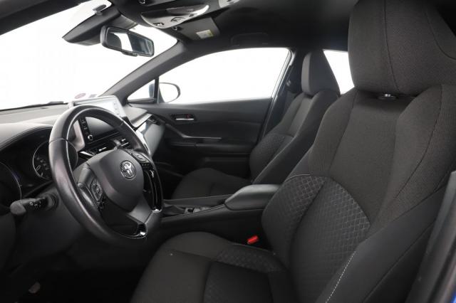 Toyota C-Hr image 7