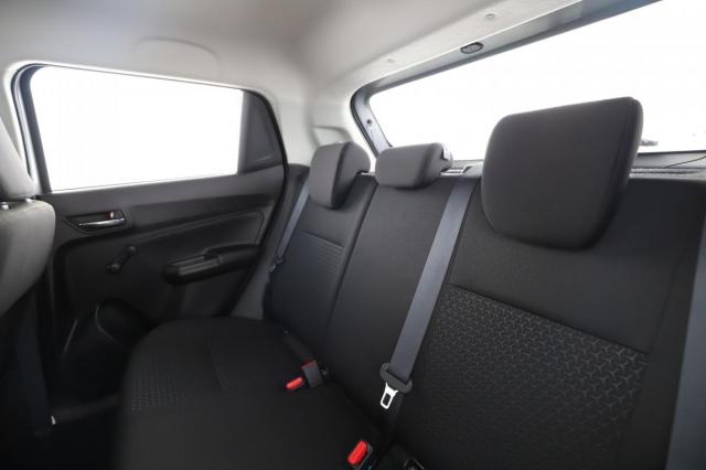 Suzuki Swift image 6