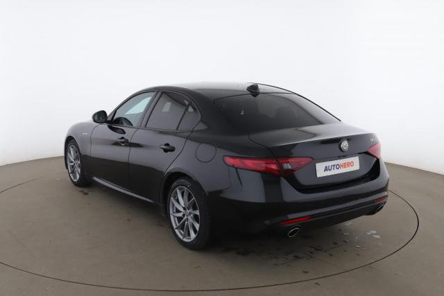 Alfa Romeo Giulia image 4