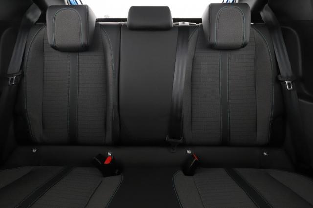Peugeot 208 image 1