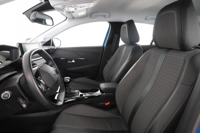 Peugeot 208 image 9