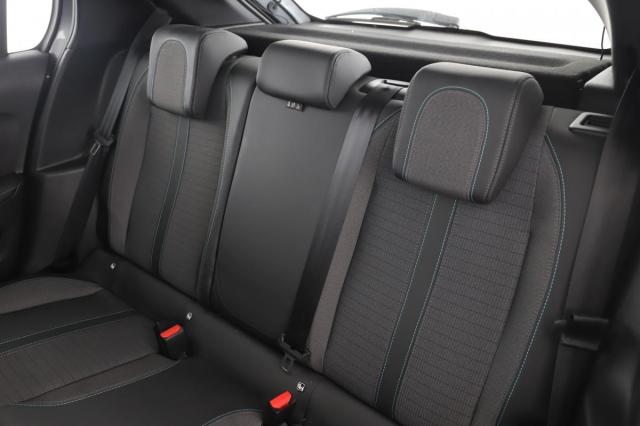 Peugeot 208 image 9