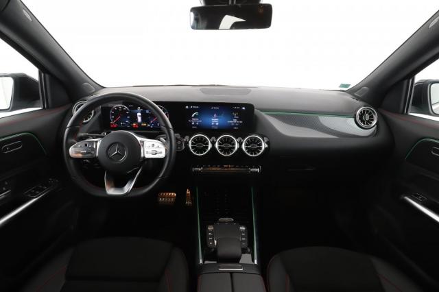 Mercedes Benz Gla image 2