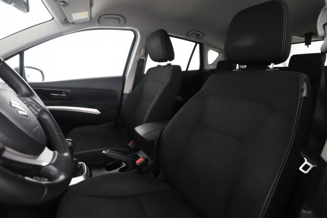 Suzuki Sx4 S-Cross image 7