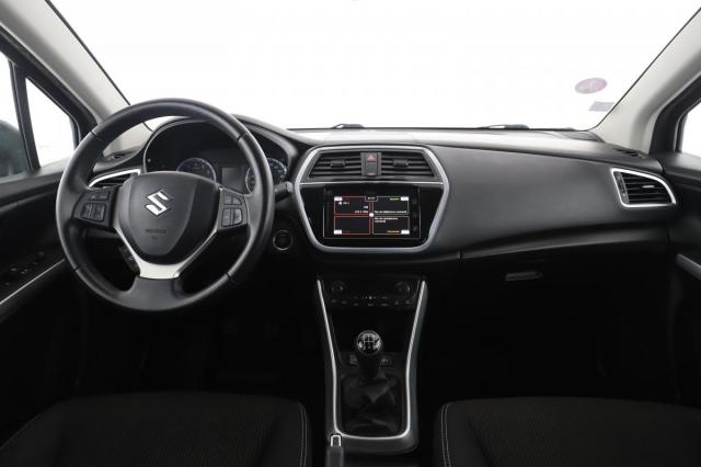 Suzuki Sx4 S-Cross image 1
