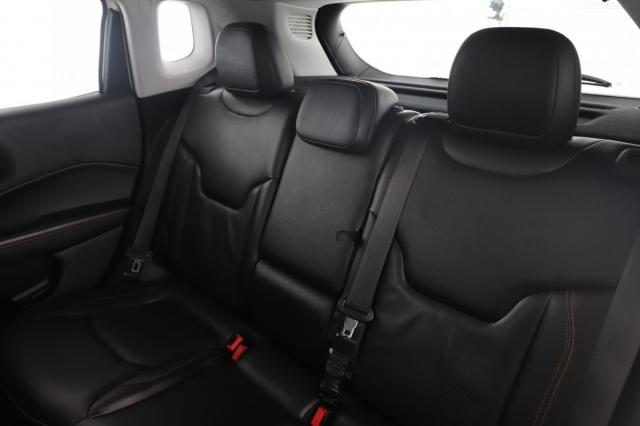 Jeep Compass image 9