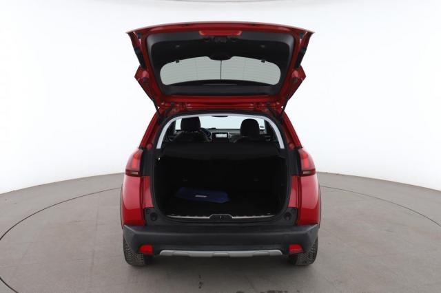 Peugeot 2008 image 8