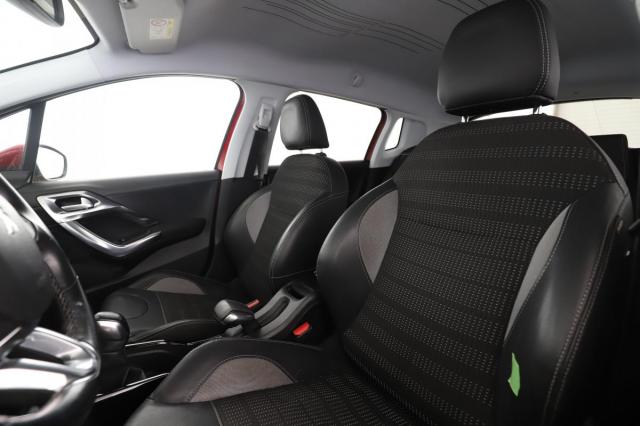 Peugeot 2008 image 4