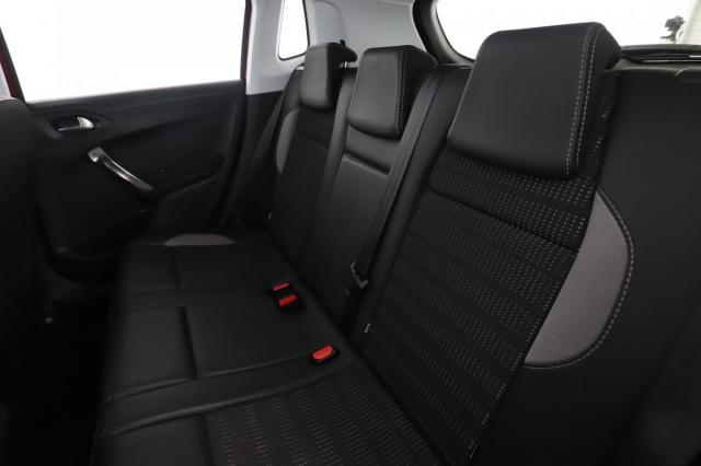 Peugeot 2008 image 9