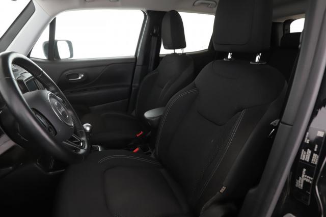 Jeep Renegade image 3