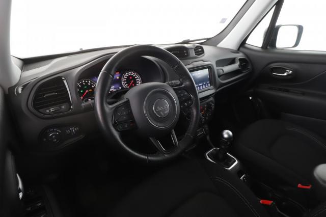 Jeep Renegade image 8
