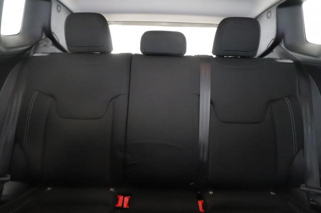 Jeep Renegade image 4