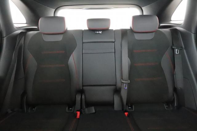 Mercedes Benz Gla image 7